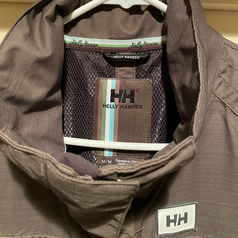 Helly Hansen Women’s Size M Ski/Snowboard Jacket - Picture 3 of 16